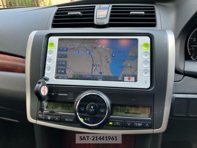 Toyota PREMIO 2011-11 8628380-14