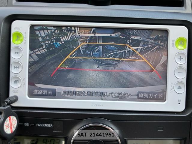 Toyota PREMIO 2011-11 8628380-16