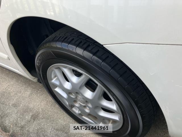Toyota PREMIO 2011-11 8628380-7