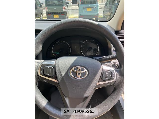Toyota PREMIO 2020-02 8628381-15