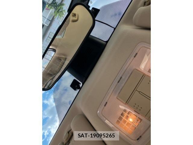 Toyota PREMIO 2020-02 8628381-20