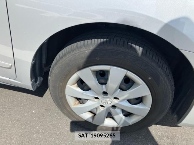 Toyota PREMIO 2020-02 8628381-8