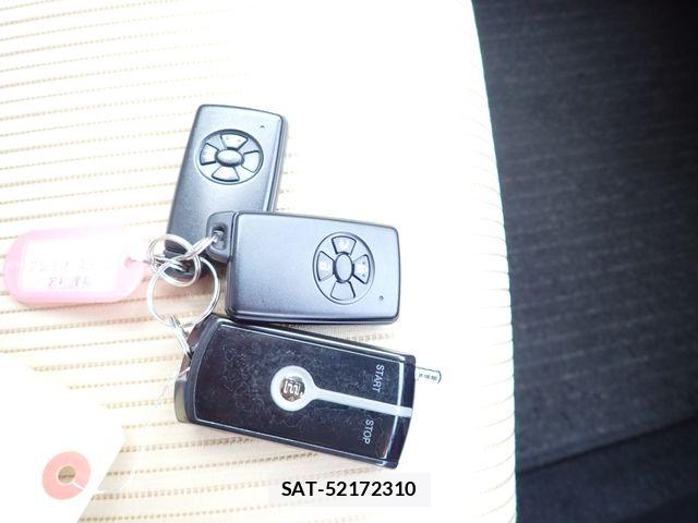 Toyota PREMIO 2019-07 8666739-21