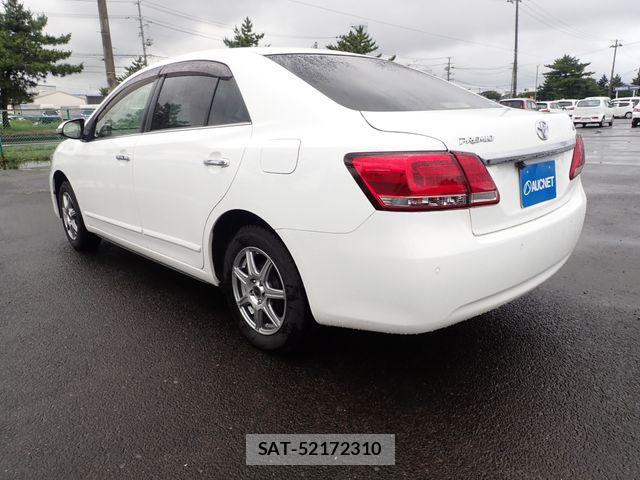 Toyota PREMIO 2019-07 8666739-2