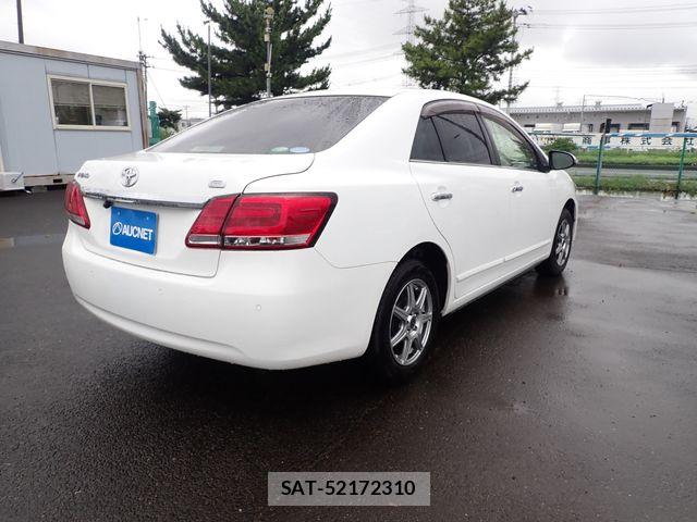 Toyota PREMIO 2019-07 8666739-8