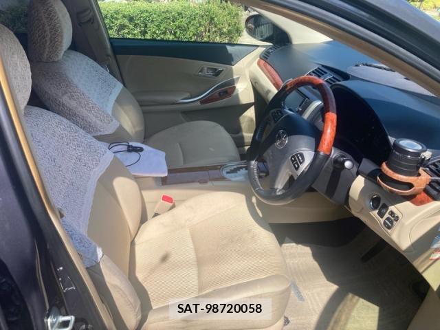 Toyota PREMIO 2014-02 8660995-9