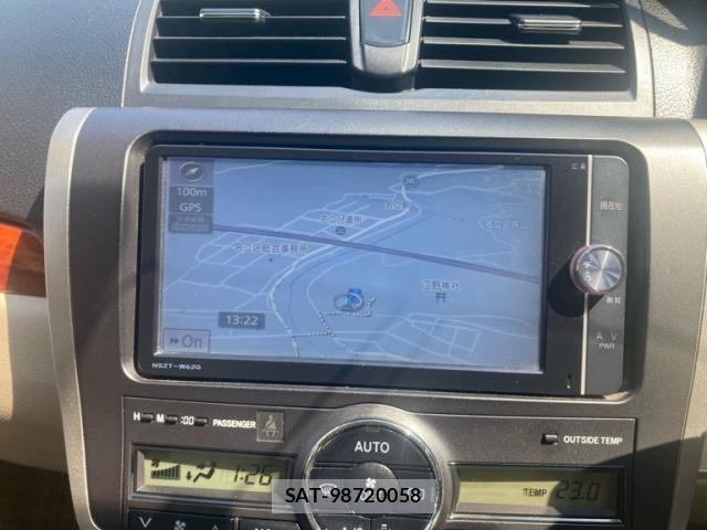 Toyota PREMIO 2014-02 8660995-13