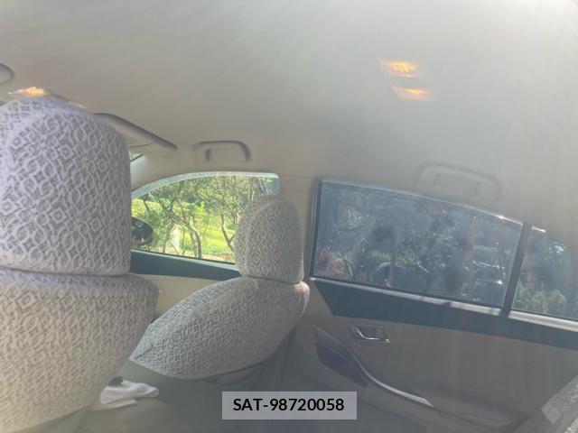 Toyota PREMIO 2014-02 8660995-7