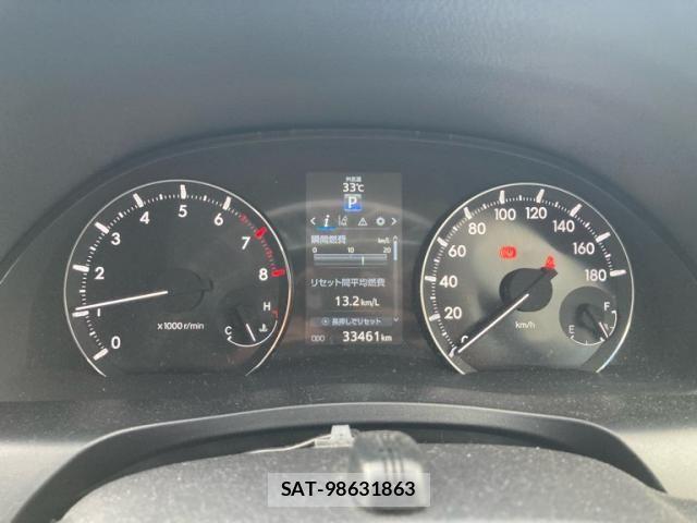 Toyota PREMIO 2018-08 8660991-9