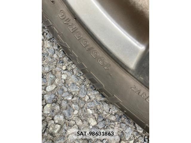 Toyota PREMIO 2018-08 8660991-20