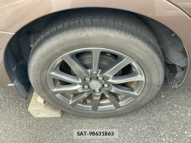 Toyota PREMIO 2018-08 8660991-8