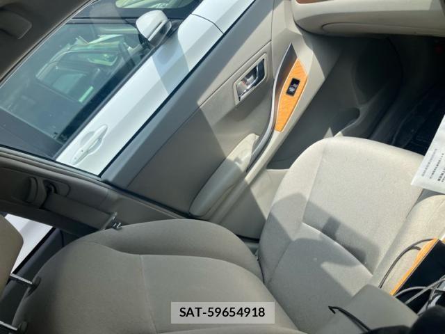Toyota PREMIO 2008-09 8660989-16