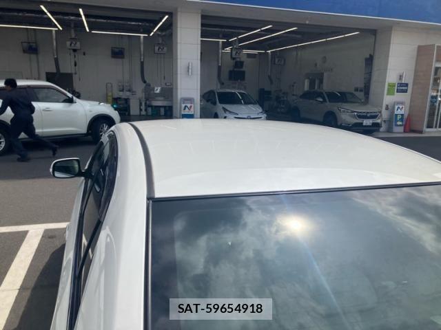 Toyota PREMIO 2008-09 8660989-4