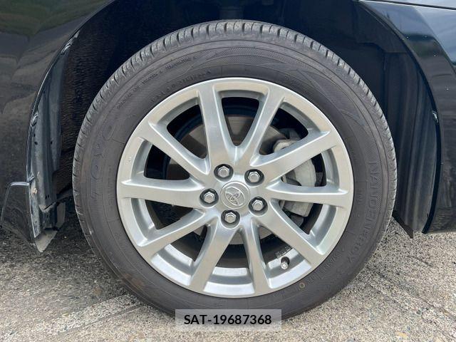 Toyota PREMIO 2012-08 8686294-12