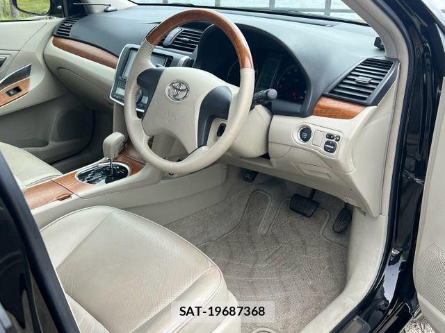 Toyota PREMIO 2012-08 8686294-14