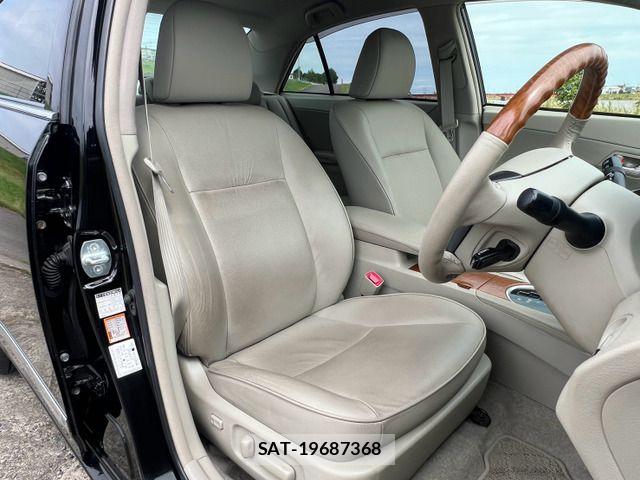 Toyota PREMIO 2012-08 8686294-15