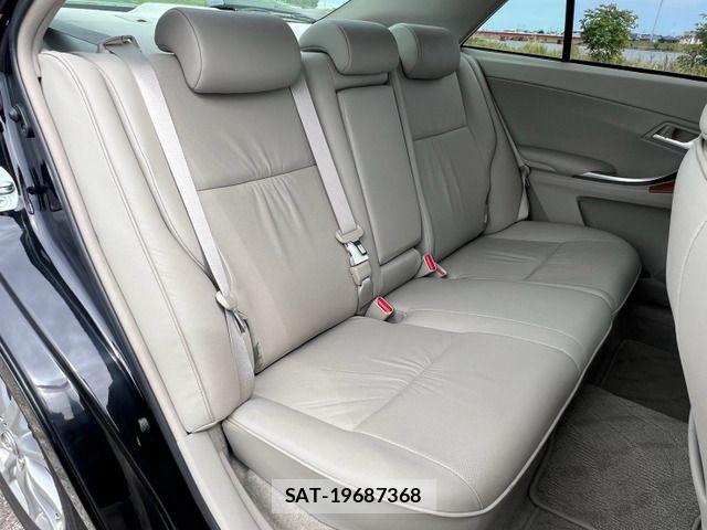 Toyota PREMIO 2012-08 8686294-17