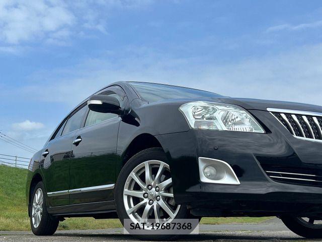 Toyota PREMIO 2012-08 8686294-1