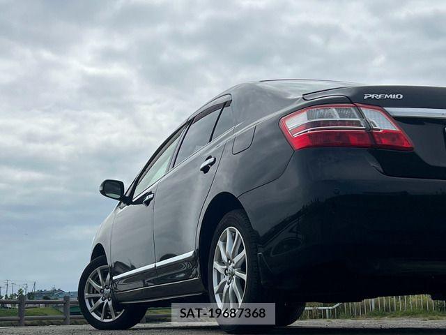 Toyota PREMIO 2012-08 8686294-3