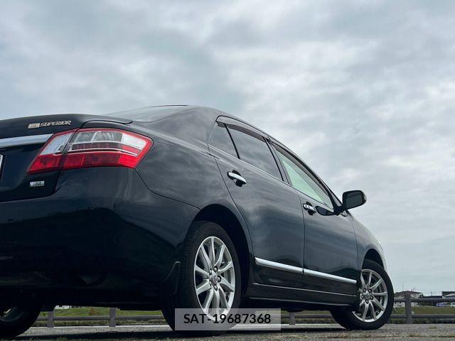 Toyota PREMIO 2012-08 8686294-5