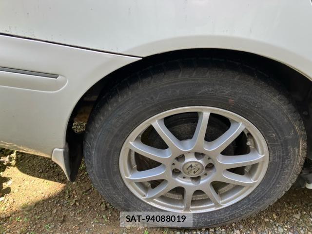 Toyota PREMIO 2005-02 8745233-6