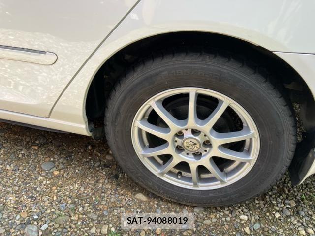 Toyota PREMIO 2005-02 8745233-7
