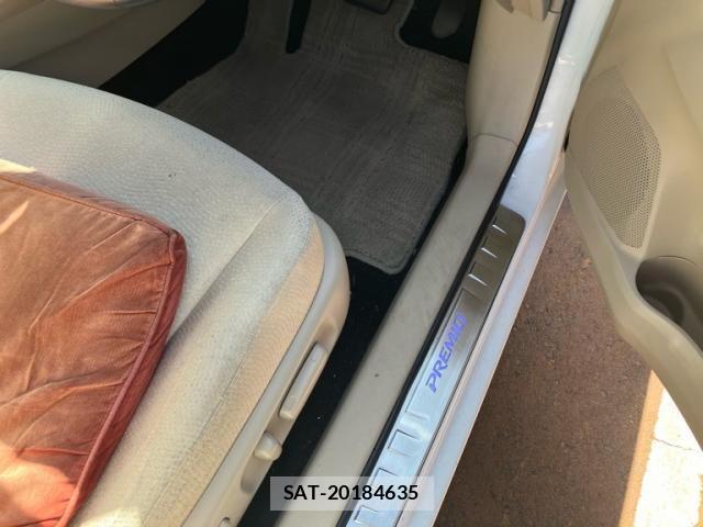 Toyota PREMIO 2014-07 8745230-11