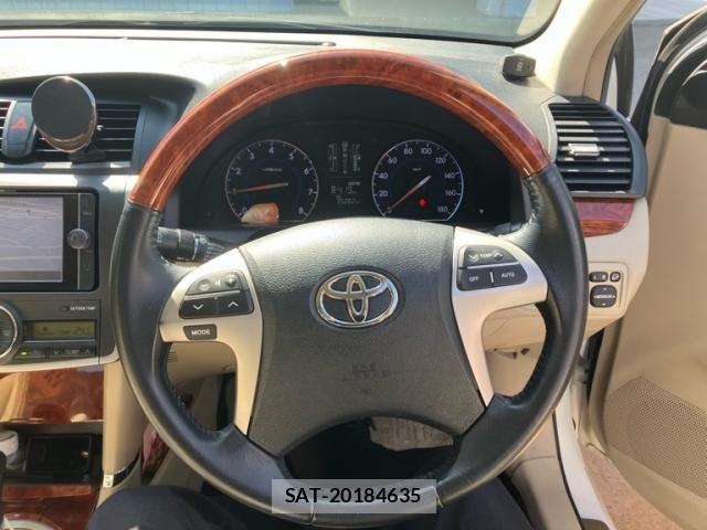 Toyota PREMIO 2014-07 8745230-12