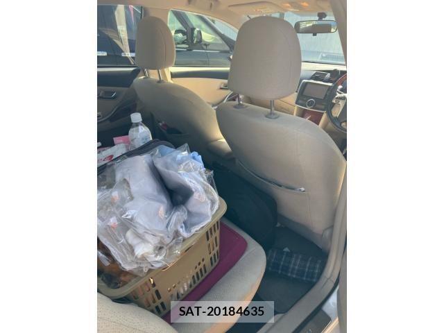 Toyota PREMIO 2014-07 8745230-18