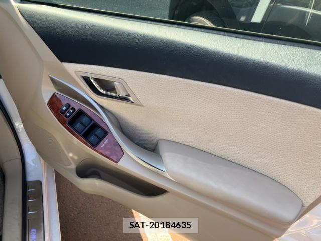 Toyota PREMIO 2014-07 8745230-8