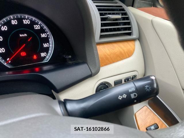 Toyota PREMIO 2008-04 8745231-18