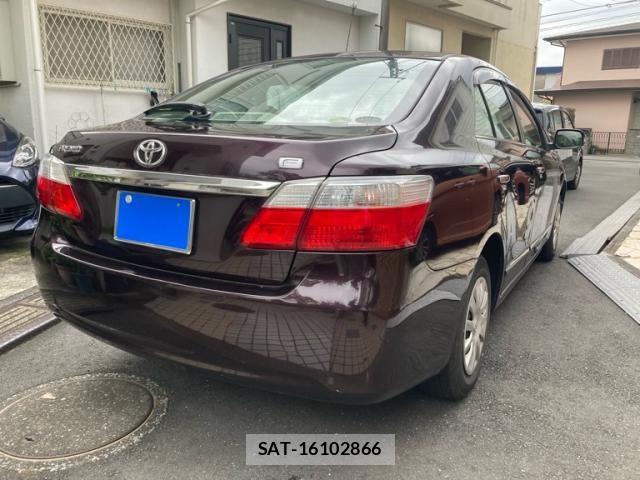 Toyota PREMIO 2008-04 8745231-2