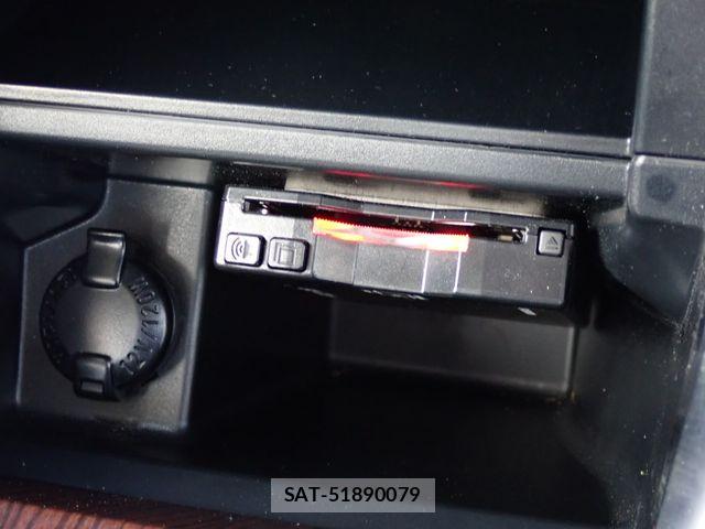 Toyota PREMIO 2021-03 8781639-7