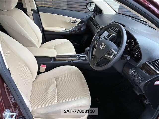 Toyota PREMIO 2019-09 8849039-17