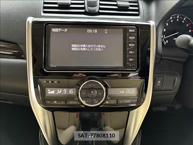 Toyota PREMIO 2019-09 8849039-8