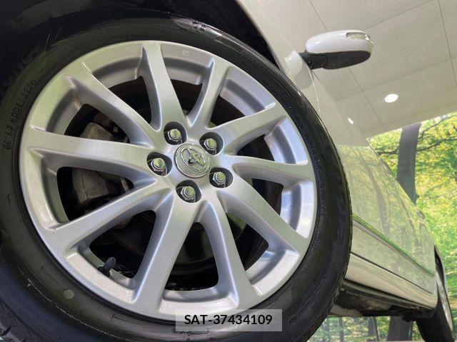 Toyota PREMIO 2012-07 8871832-13
