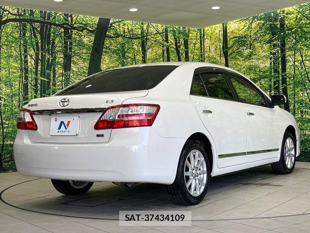Toyota PREMIO 2012-07 8871832-17