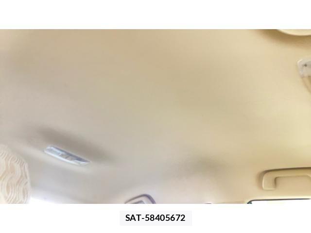 Toyota PREMIO 2020-03 8881579-11