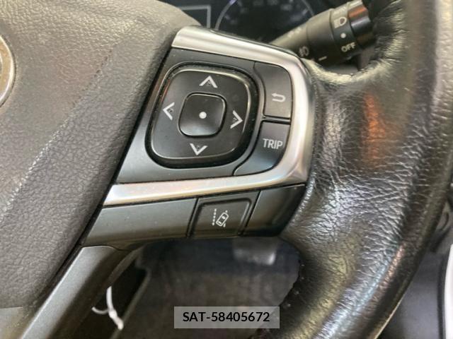 Toyota PREMIO 2020-03 8881579-14