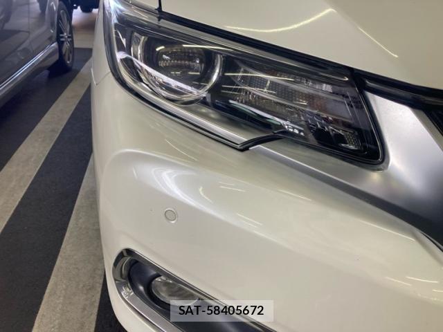 Toyota PREMIO 2020-03 8881579-6