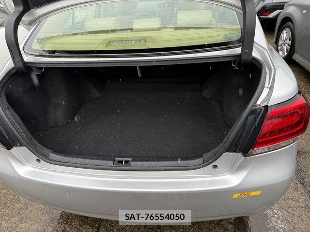 Toyota PREMIO 2016-09 8881580-24