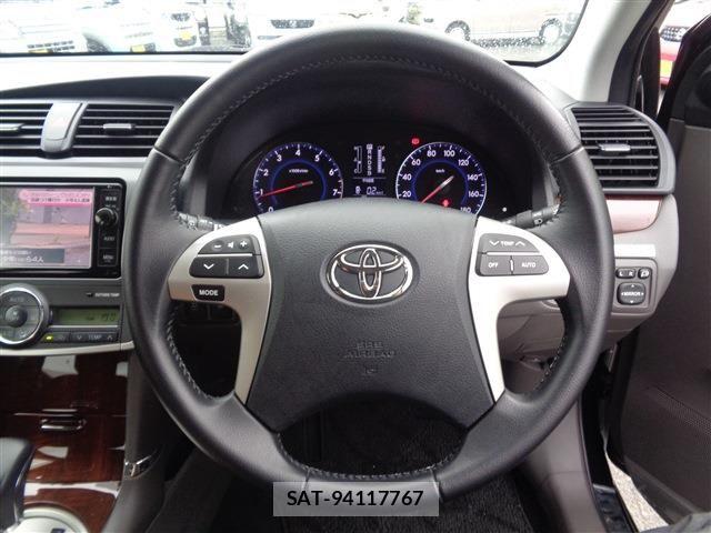 Toyota PREMIO 2016-03 7223596-22