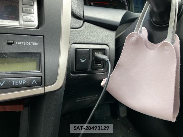 Toyota PREMIO 2010-12 7223595-13