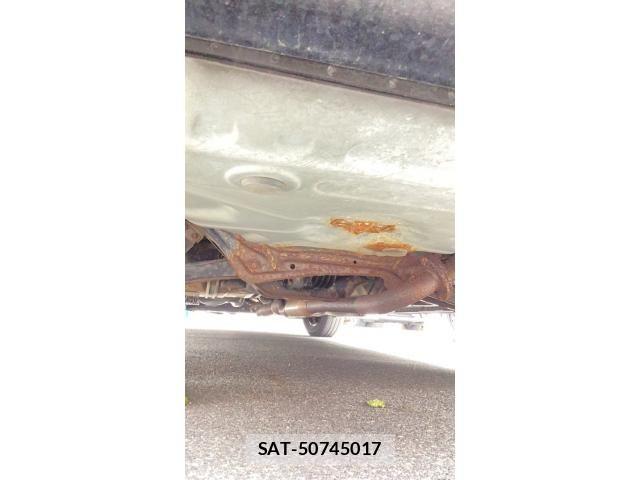 Toyota PREMIO 2011-10 7329392-3