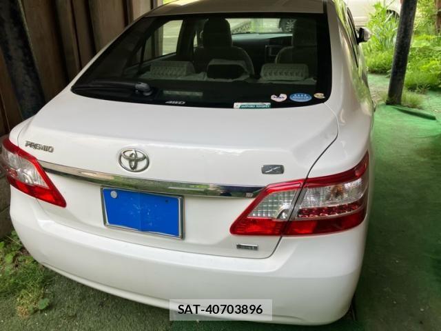 Toyota PREMIO 2013-06 7329395-11