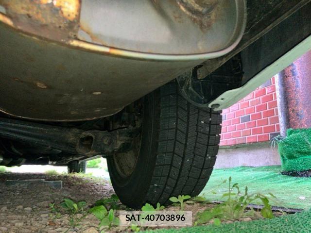 Toyota PREMIO 2013-06 7329395-14