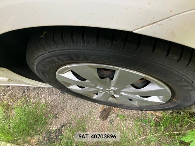 Toyota PREMIO 2013-06 7329395-15