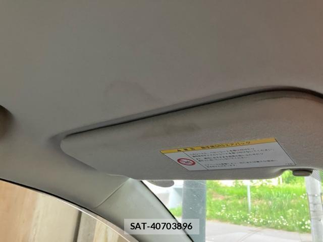Toyota PREMIO 2013-06 7329395-23