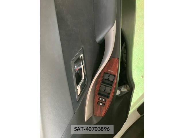 Toyota PREMIO 2013-06 7329395-4
