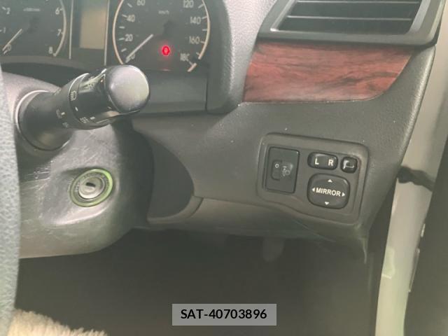 Toyota PREMIO 2013-06 7329395-5